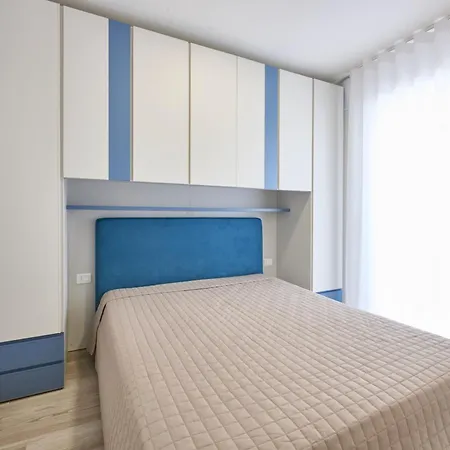 Twin Bays 1 Int D2 Apartment *